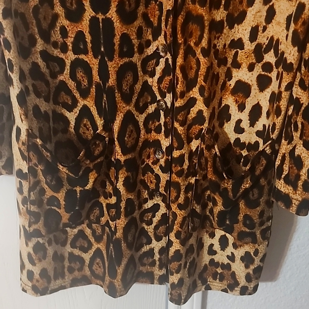 Animal Print Sweater - Picture 5 of 5